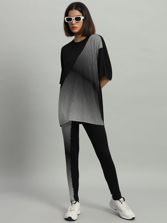 Monochrome 3D print leggings set