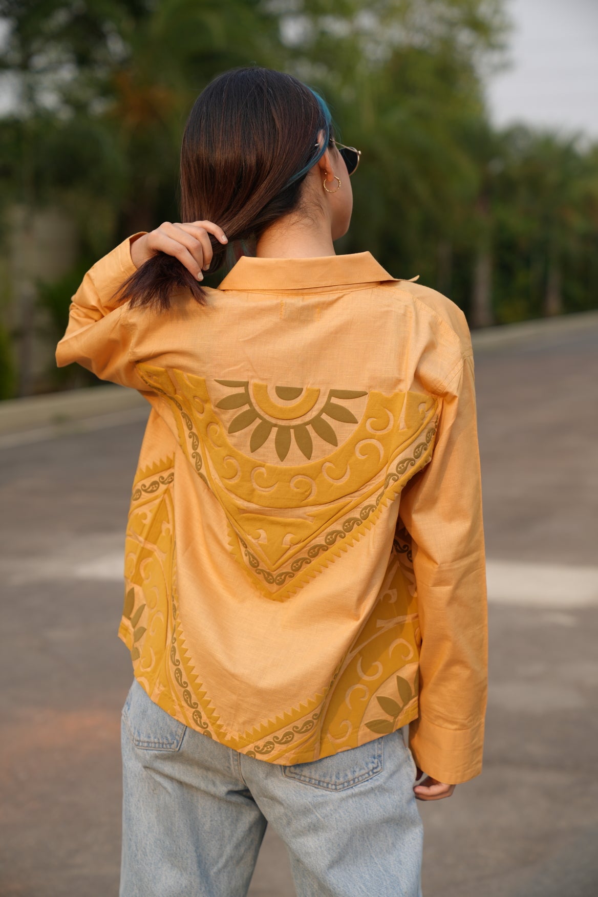 Honey puffed back shirt