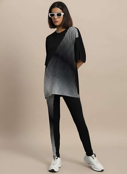 Monochrome 3D print leggings set